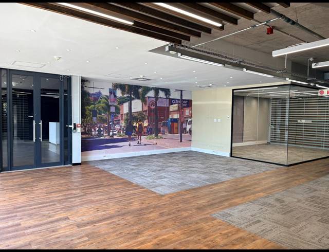 359M² OFFICE TO LET IN WATERFALL
